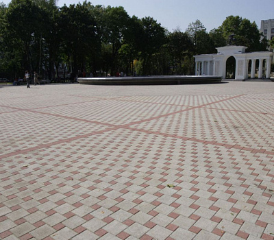 Вибропрессованная тротуарная плитка
